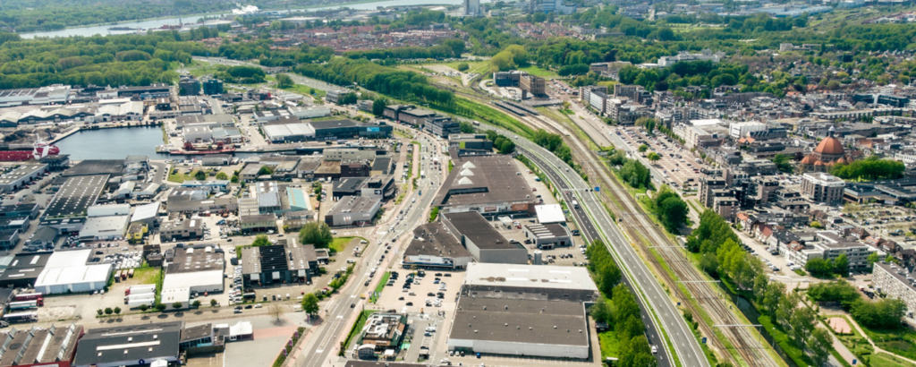 Luchtfoto Beverwijk richting de Bomenbuurt en Beverwijk-Oost