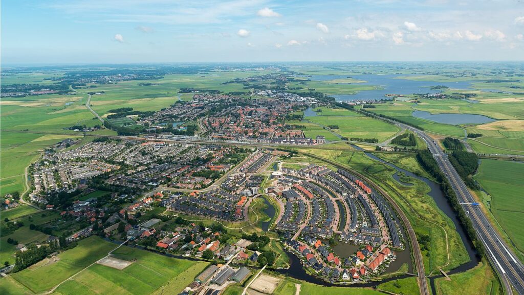 Luchtfoto Uitgeest